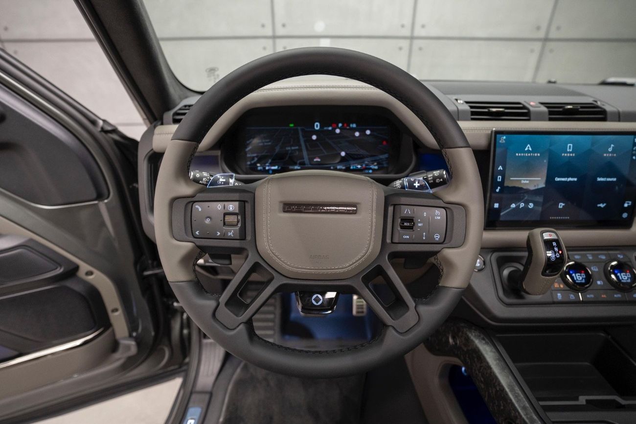 Land Rover Defender OCTA Faroe Green Edition 1 | 2025 | GCC Specs | Brand New | AlTayer Warranty&Service