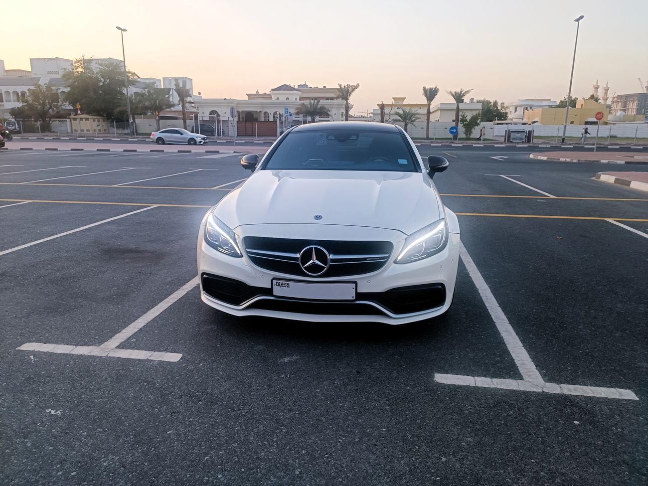 مرسيدس بنز C 63 كوبيه 2018 Mercedes-AMG C63 Coupe | Full Option | Factory Carbon Package | Priced to Sell