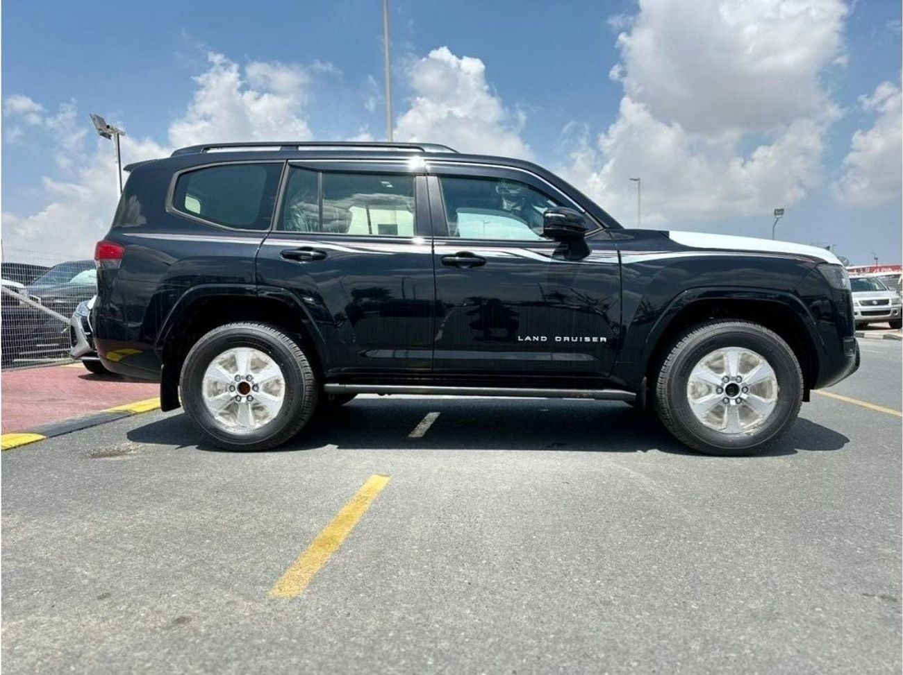 Toyota Land Cruiser Toyota Land Cruiser GXR 3.5L Twin Turbo model 2024