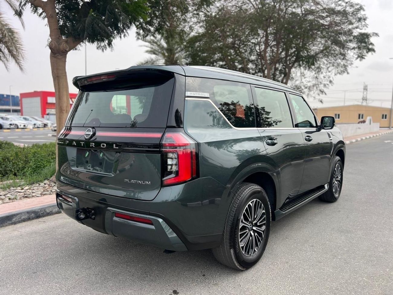 نيسان باترول SE PLATINUM