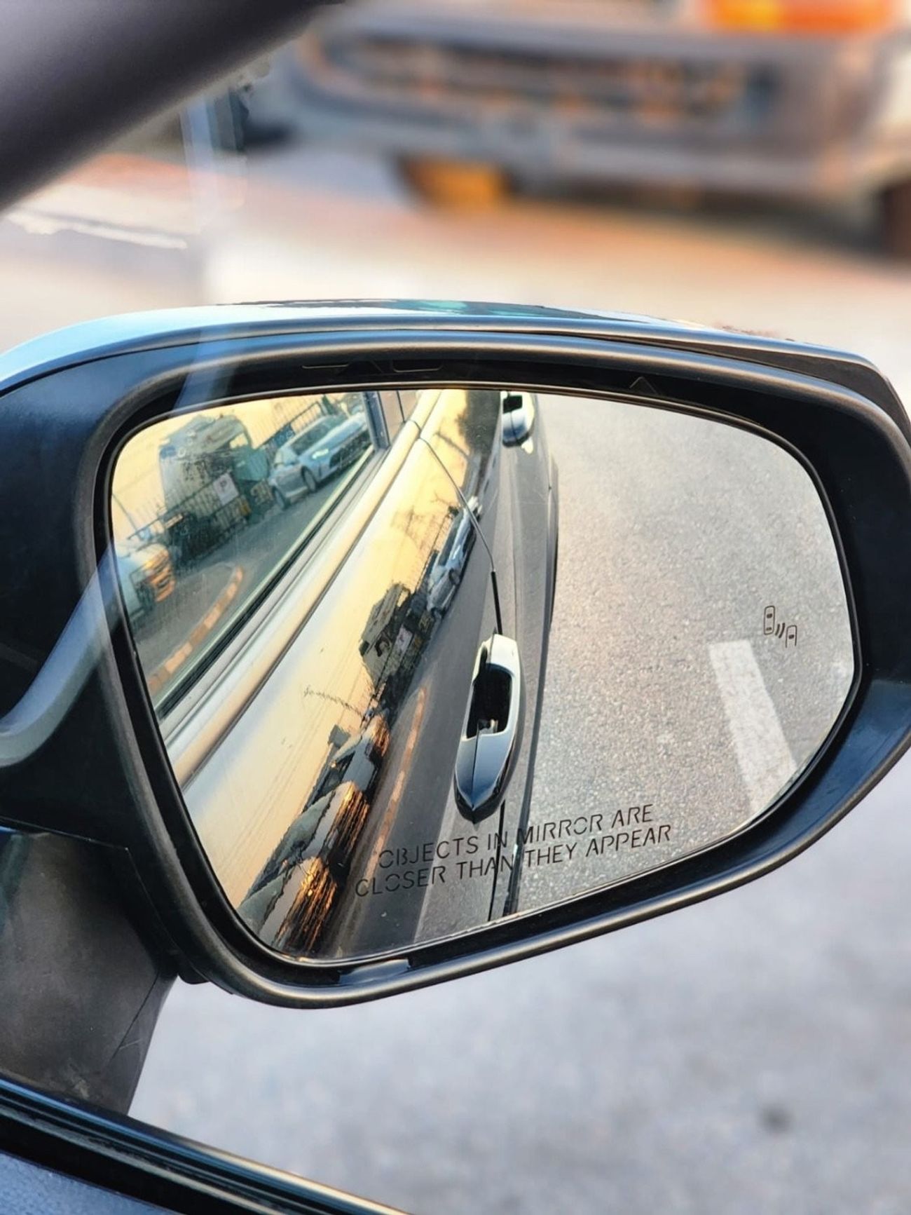 تويوتا راف ٤ LE 2.5L (219 HP) TOYOTA RAV4 Hybrid 2.5L (219 HP)