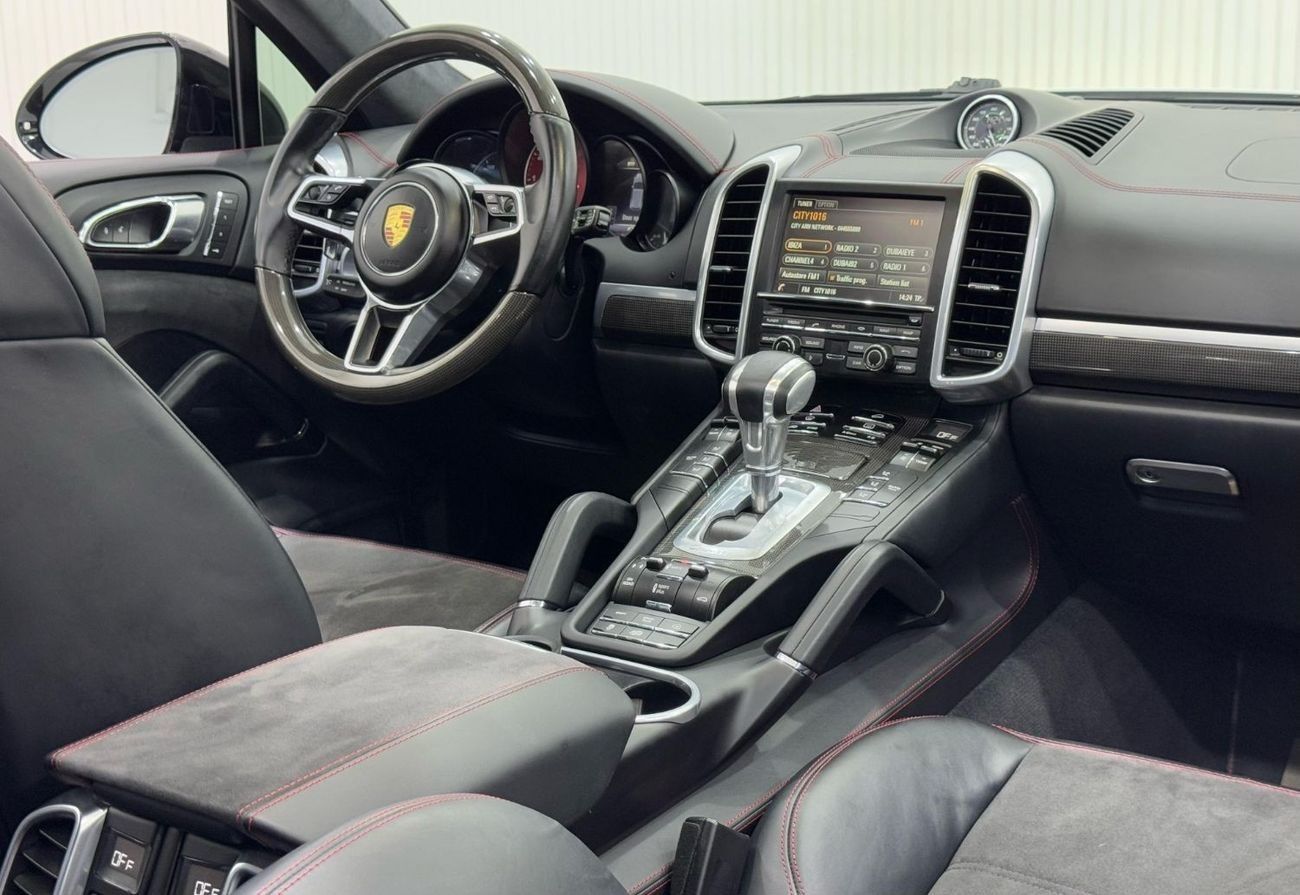 Porsche Cayenne GTS 3.6L 2016 Porsche Cayenne GTS, Porsche Agency Full Service History, Excellent Condition, GCC
