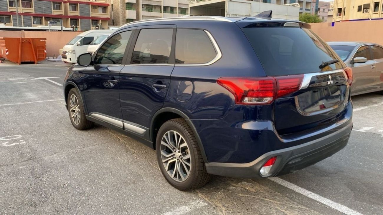 Mitsubishi Outlander GLX Super High 2018 Mitsubishi Outlander SEL Super High (GF)