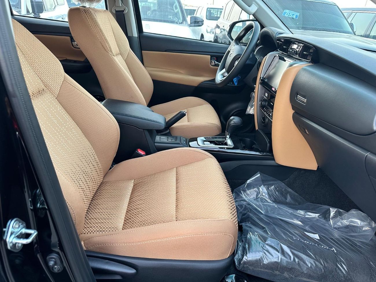 Toyota Fortuner TOYOTA FORTUNER 2.7L Digital AC 2025 (EXPORT ONLY)