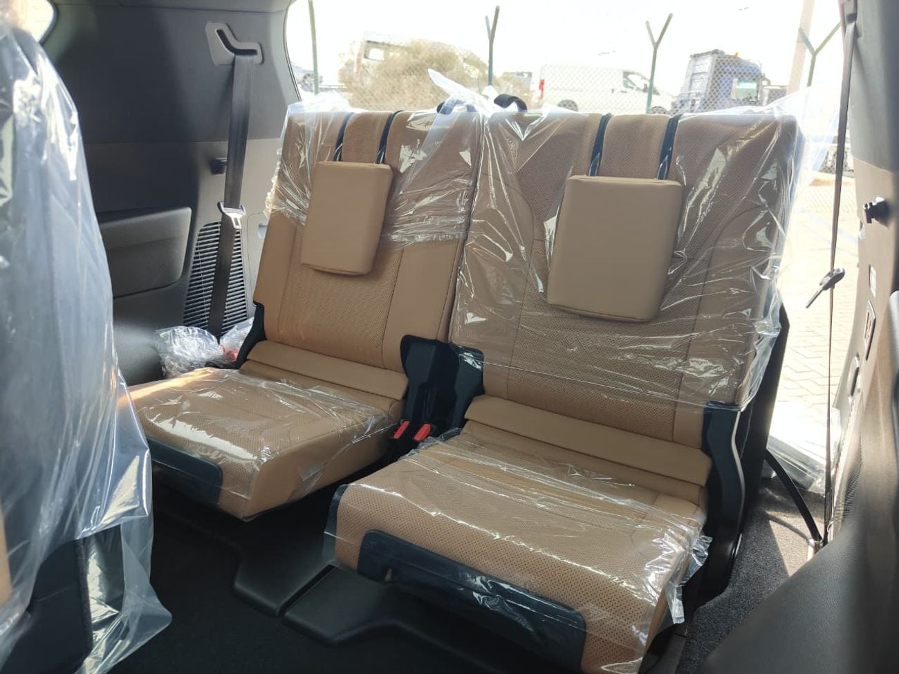 لكزس LX 600 2026 Lexus LX600 Signature (7-Seater) 3.5L V6 Twin-Turbo Petrol A/T 4WD Export Only