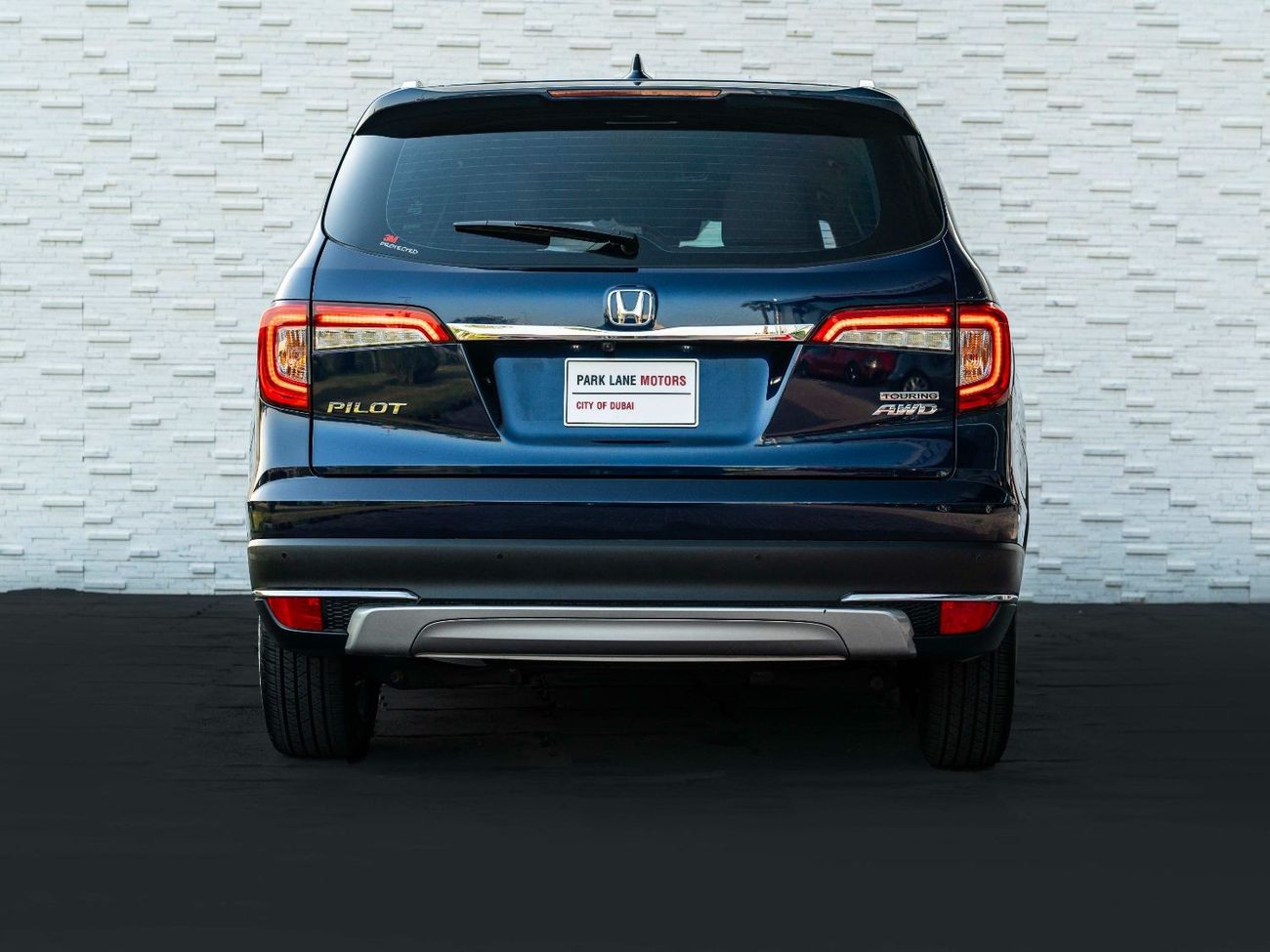 Honda Pilot AED 1887 PM • PILOT AWD TOURING • ONLY 28,000 KMS • 7-SEATER • PRISTINE CONDITION