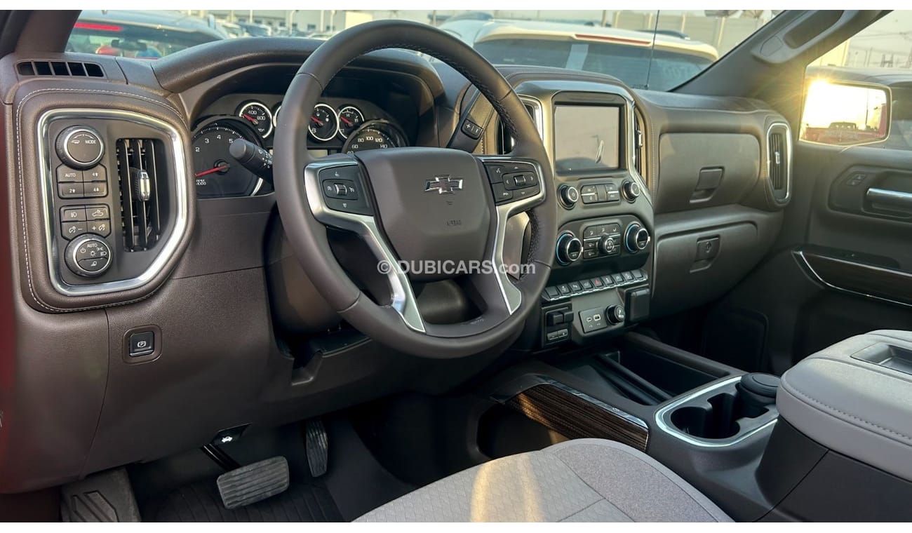 Chevrolet Silverado Z71 Trail boss 2021 | Agency Warranty | GCC | Brand New