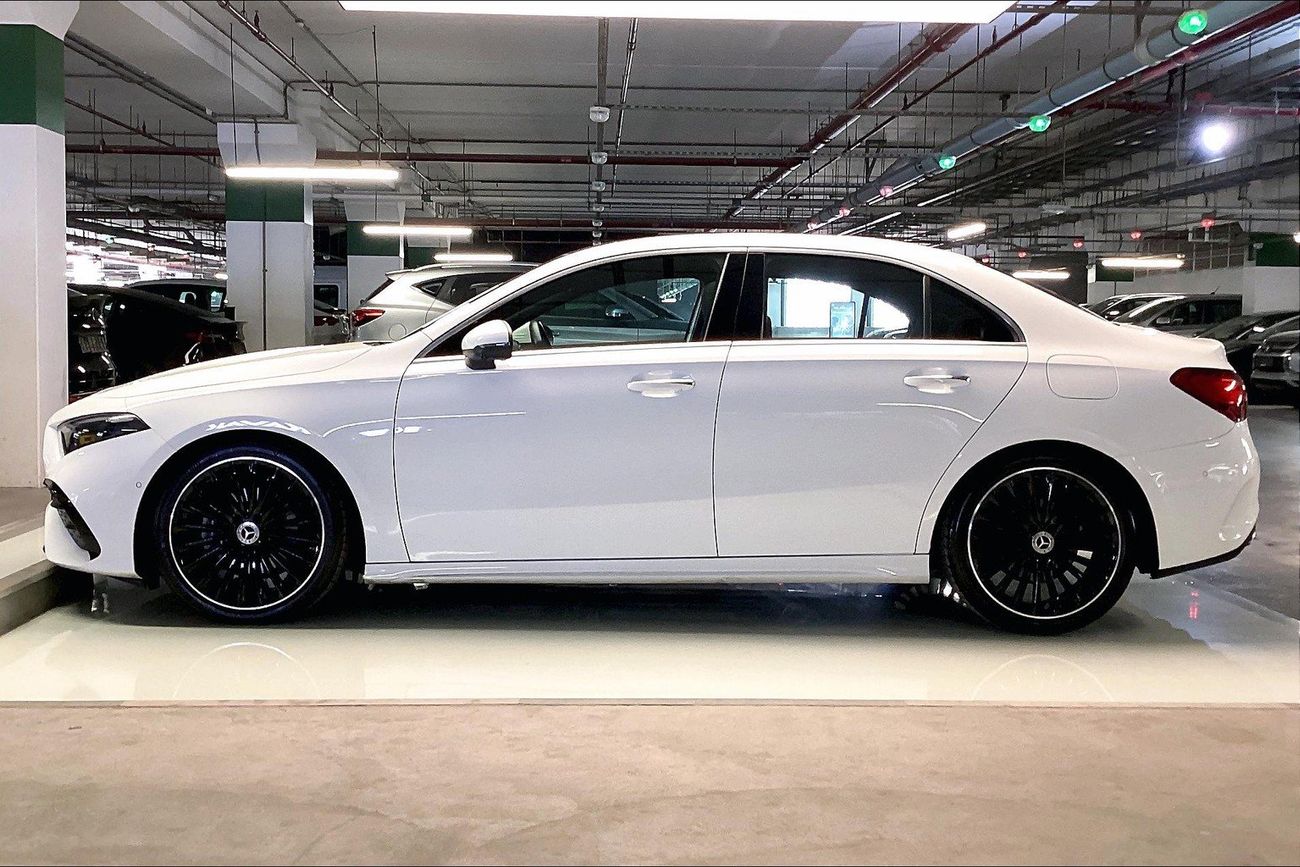 Mercedes-Benz A 200 Premium+ | Guaranteed Warranty | 0 Down Payment