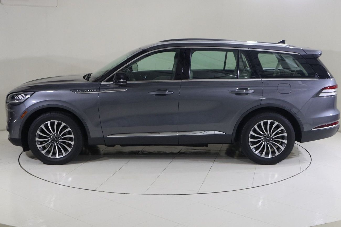 لينكولن أفياتور Std 3.0L AVI121 / FREE Insurance + Registration / AL TAYER MOTORS / AL QOUZ SHOWROOM