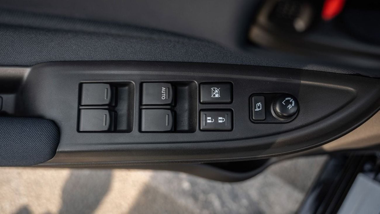 تويوتا ستارلت 1.5P AT MY2023 – BLACK