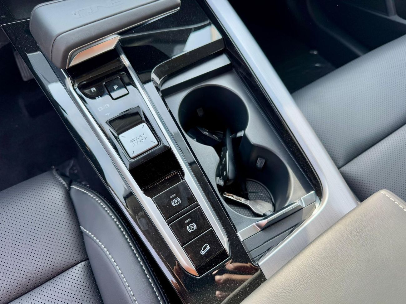 أم جي وان STD 1.5L Petrol FWD 2024 GCC Export Price @ 49,900 AED