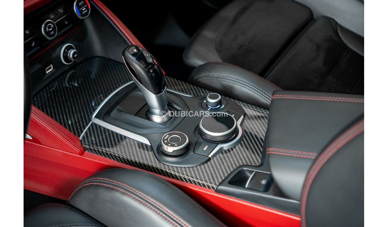 ألفا روميو ستيلفيو 2019 Alfa Romeo Stelvio Quadrifoglio / Alfa Romeo Warranty & Alfa Romeo Service Pack