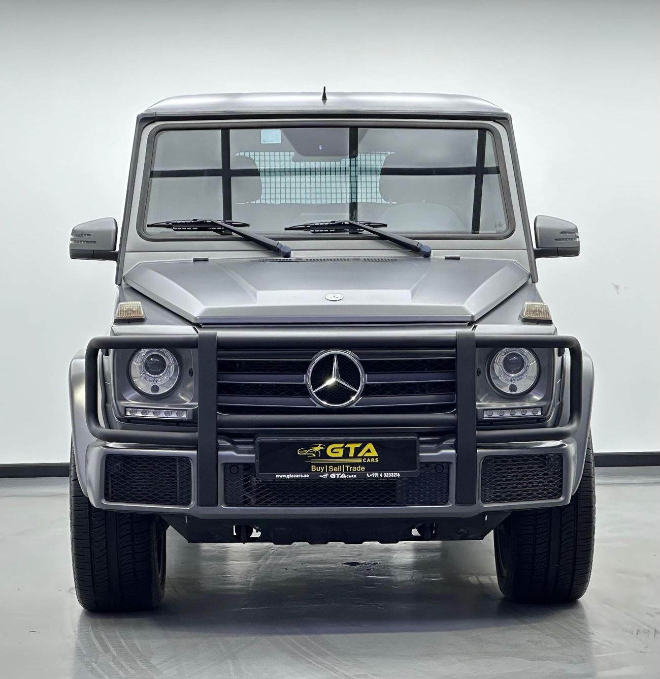 Mercedes-Benz G 500 Std 4.0L (422 HP) 2017 Mercedes-Benz G 500, wrapped in silver matt, Full Service History, GCC