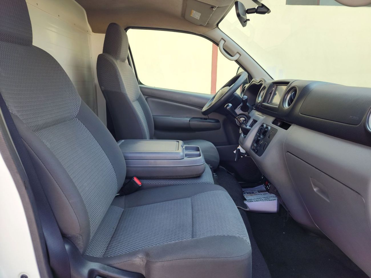 Nissan Urvan Panel Van Std 2.5L M/T (3 Seater) Petrol (4 Door) CHILLER VAN