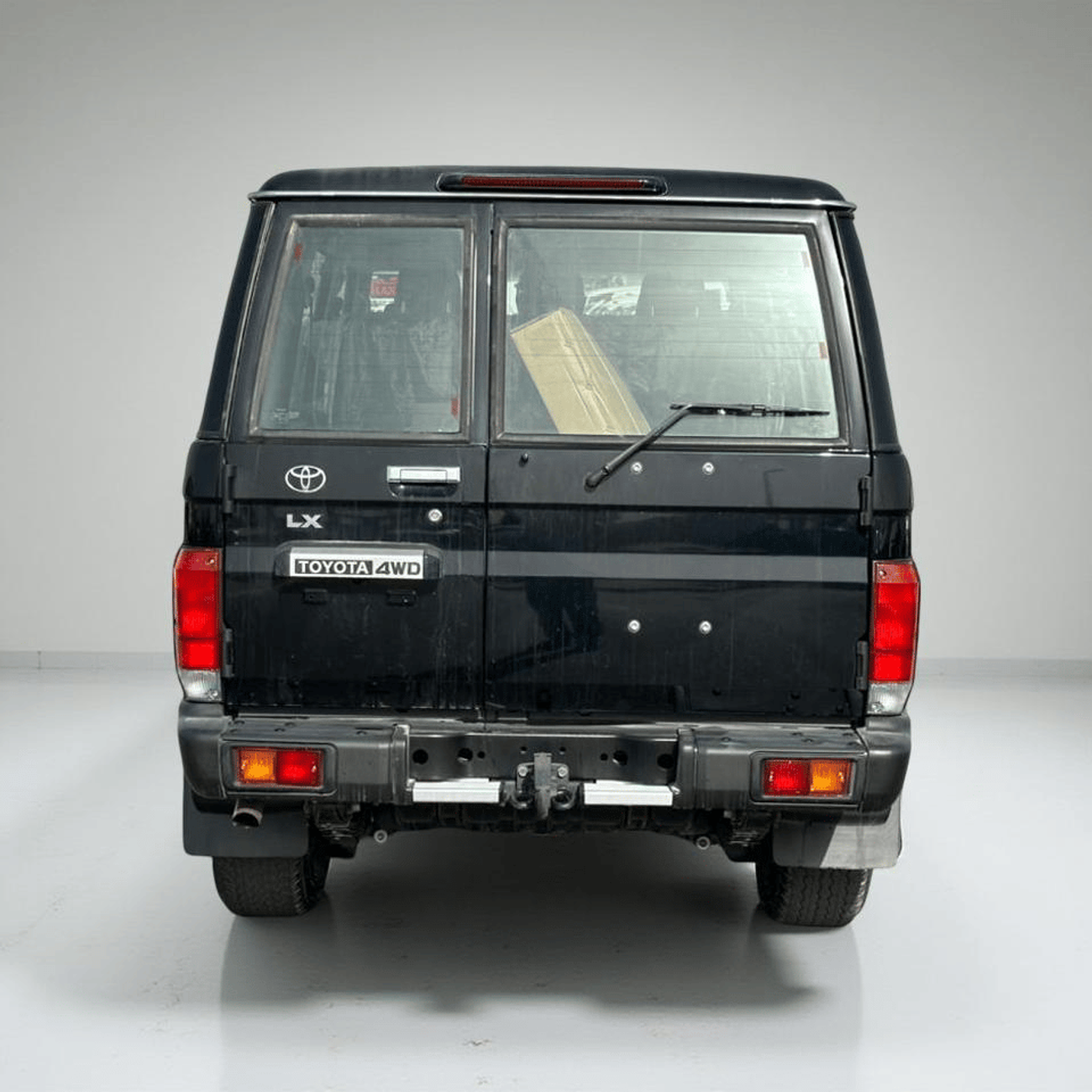 Toyota Land Cruiser 70 Lc76 2.8 T/DSL-G1 M/T black/gray