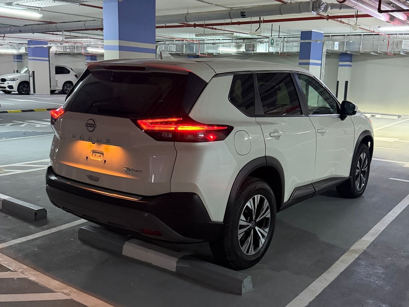 نيسان روج sv