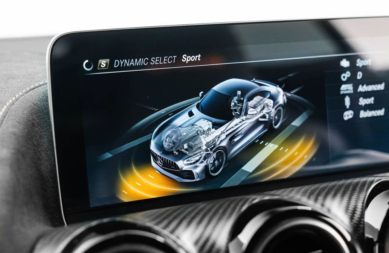 Mercedes-Benz AMG GT All-new 4.0L V8 biturbo engine