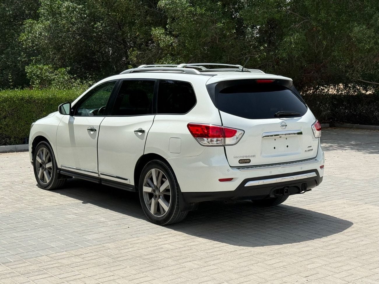 نيسان باثفايندر Platinum 3.5L