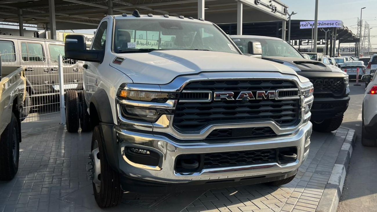 رام 5500 EXPORT ONLY - Ram 5500 Regular Chassis Cab 4x4 6.7L Cummins Diesel 8-Speed AT