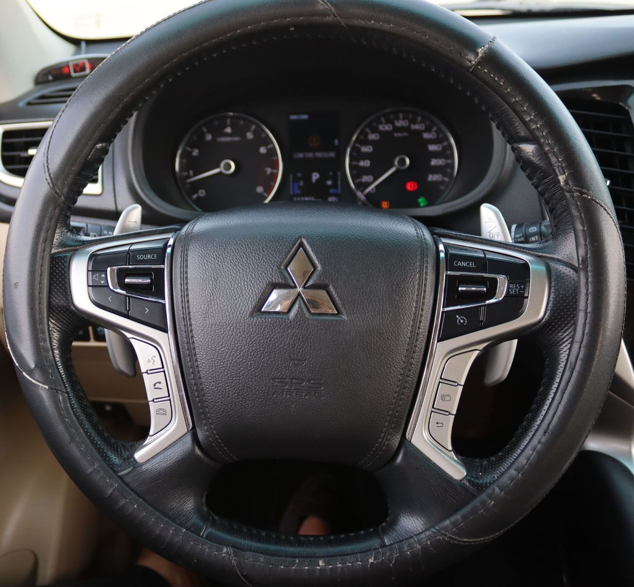 Mitsubishi Montero Sport A 2019 Mitsubishi Montero Sport Gulf model in excellent condition with no accidents, mileage of 112,