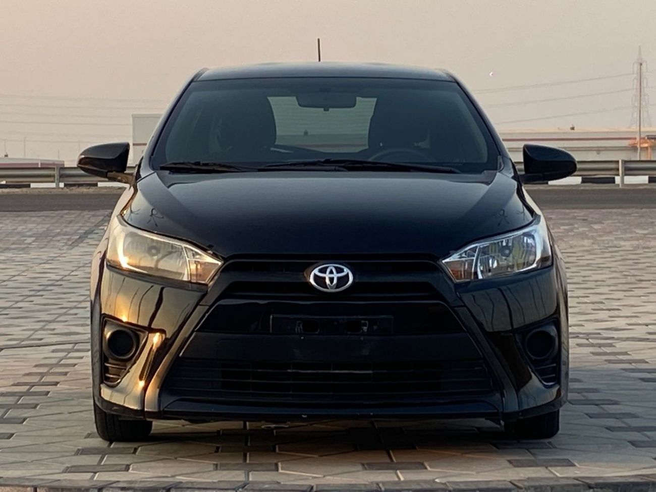 Toyota Yaris TOYOTA YARIS SE MODEL : 2016 MILEAGE : 129,000 K/M PRICE : 27,000 DIRHAMS GULF SPECIFICATIONS Withou