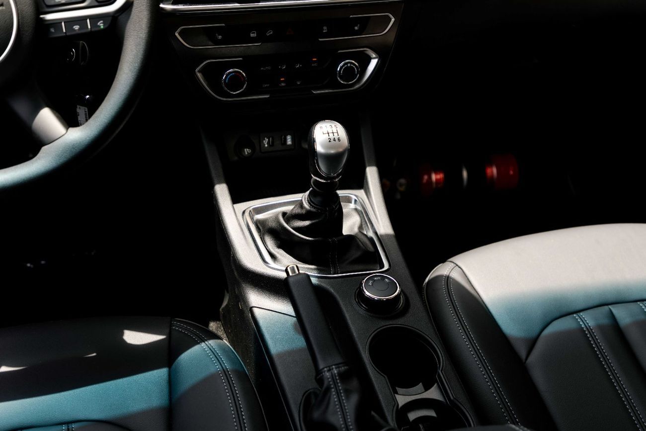 Great Wall Wingle 2026 Greatwall Wingle 7 4X4 Luxury 2.0L - Manual - Titanium White Inside Black | Export Price