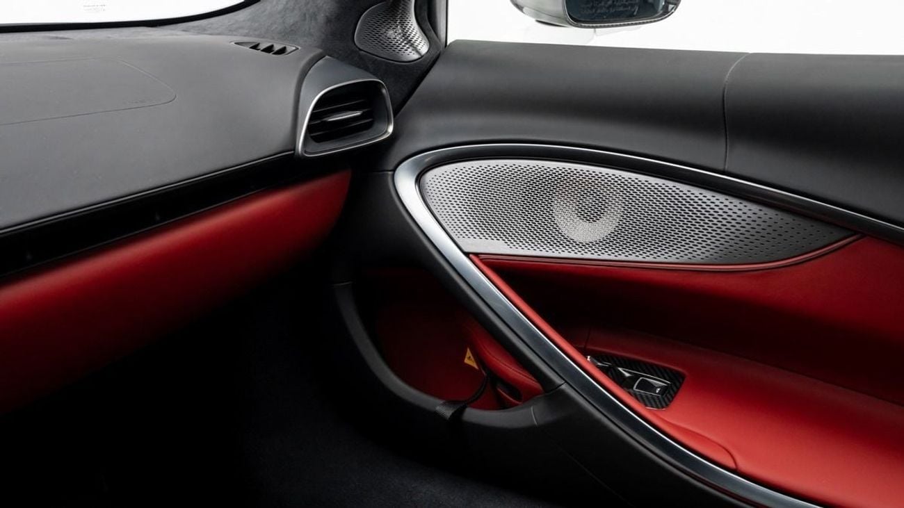 مكلارين أرتورا 2024 - GCC - Under Warranty