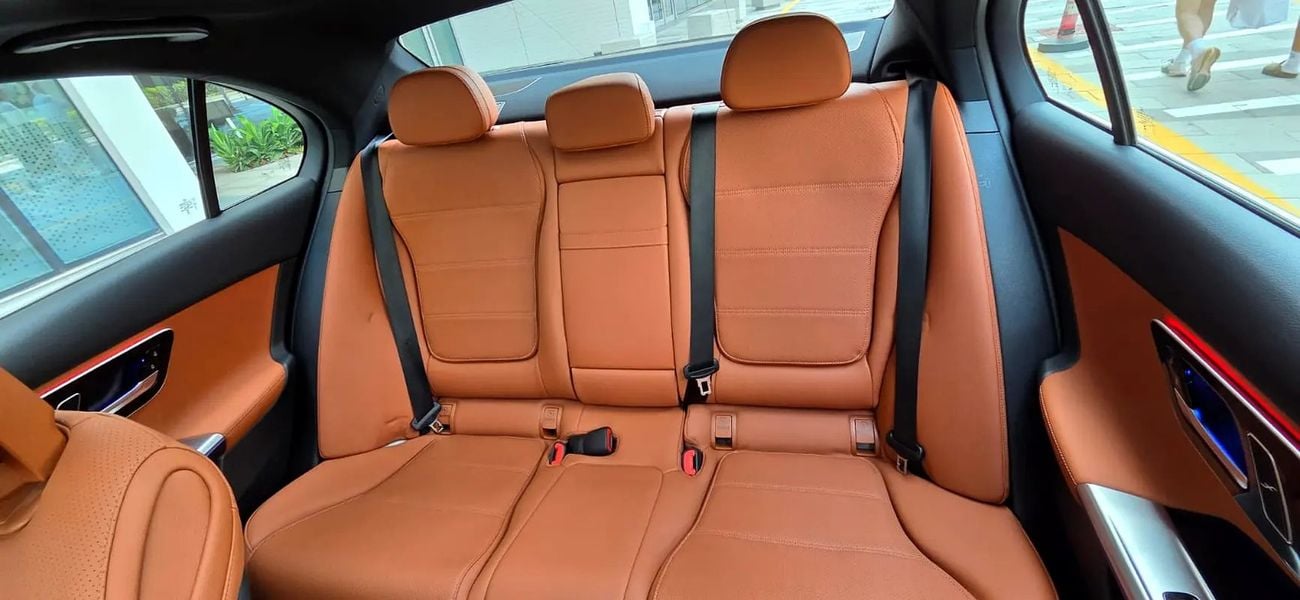 مرسيدس بنز C 300 C300-Excellent Condition-Bank Finance Available