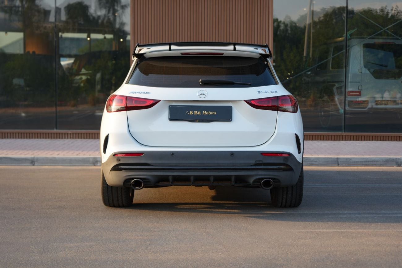 Mercedes Benz GLA 35 AMG 4MATIC