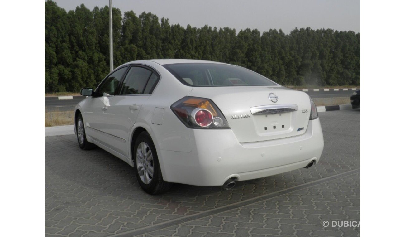 Nissan Altima 2012 V4