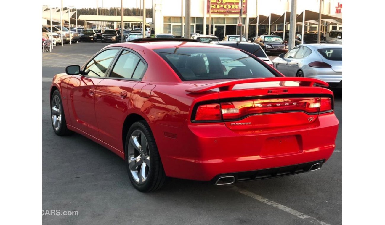 Dodge Charger Dodge Charger RT model 2014 engine 5.7  car prefect condition full option sun roof leather seats su