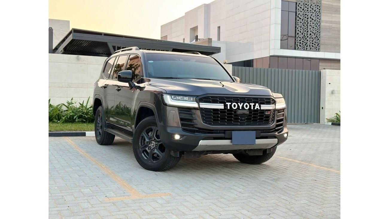 Toyota Land Cruiser GR-S TOYOTA LAND CRUISER GR MODEL 2022 GCC SPECS UNDER WARANTY + SERVICE CONTRACT NO ACCIDENT OR PAI