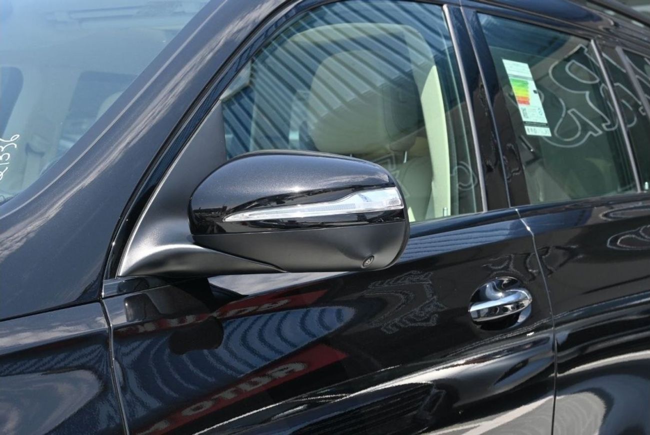 مرسيدس بنز GLS 450 Mercedes GLS 450 3.0L Inline-6 Turbo with Mild Hybrid, SUV, 7 Seats, Color Black, Model 2024