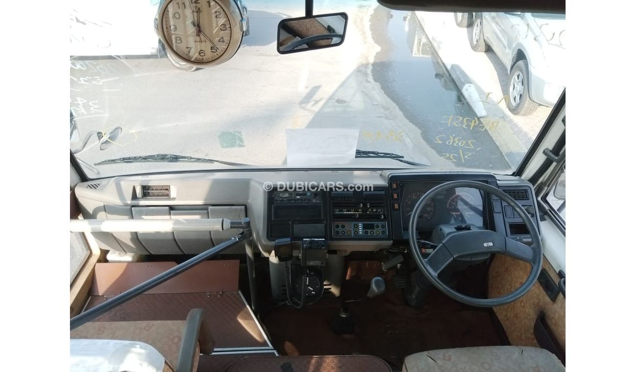 ميتسوبيشي روزا MITSUBISHI ROSA BUS RIGHT HAND DRIVE (PM1055)