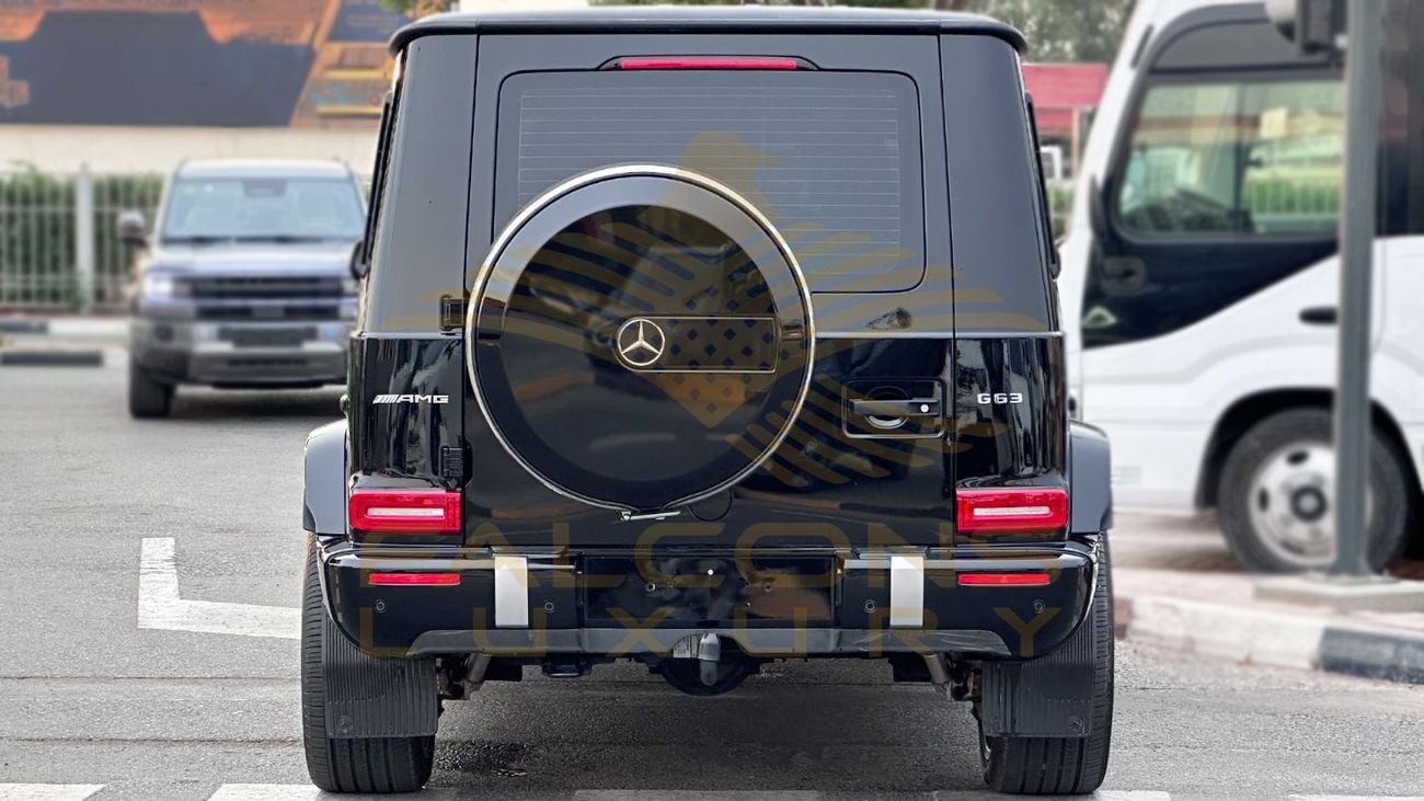 Mercedes Benz G63 AMG MANUFAKTUR EXCLUSIVE PLUS Mercedes-Benz G-Class 2021 G 63 AMG GCC Specs ORIGINAL PAINT