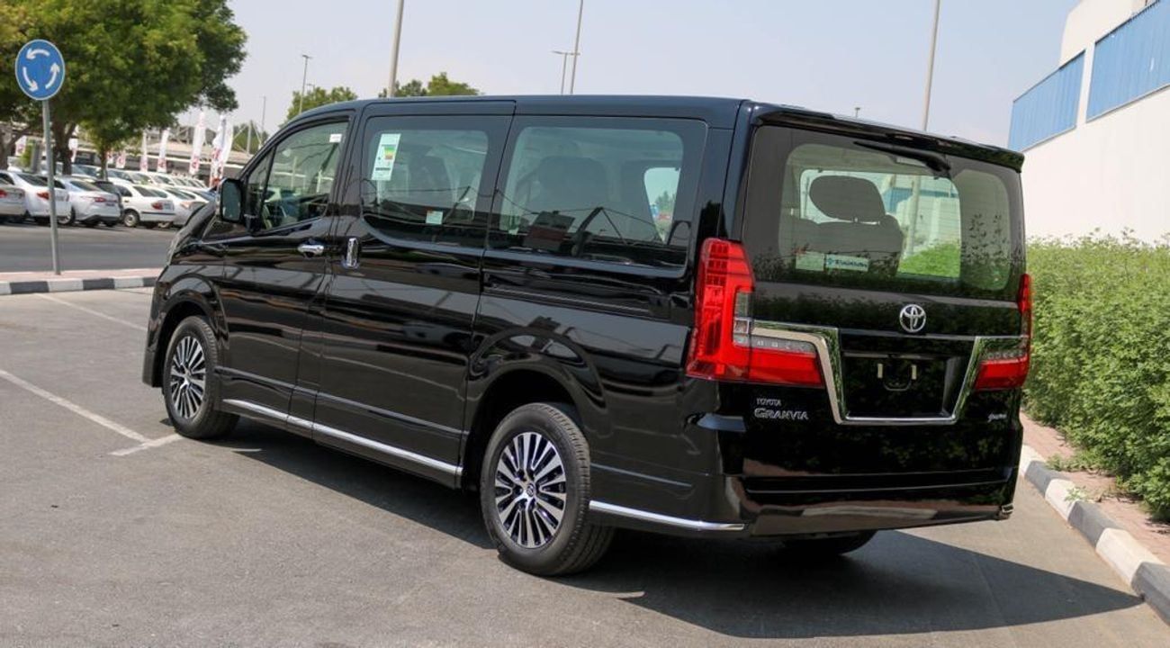 Toyota Granvia 3.5L Premium