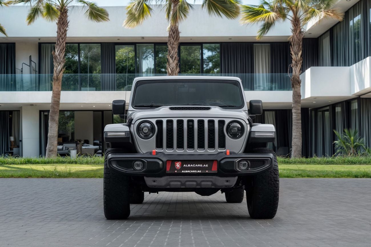 جيب جلادياتور Gladiator Sand Runner | 3,423 P.M | 0% Downpayment | Jeep Warranty til Feb 2027!