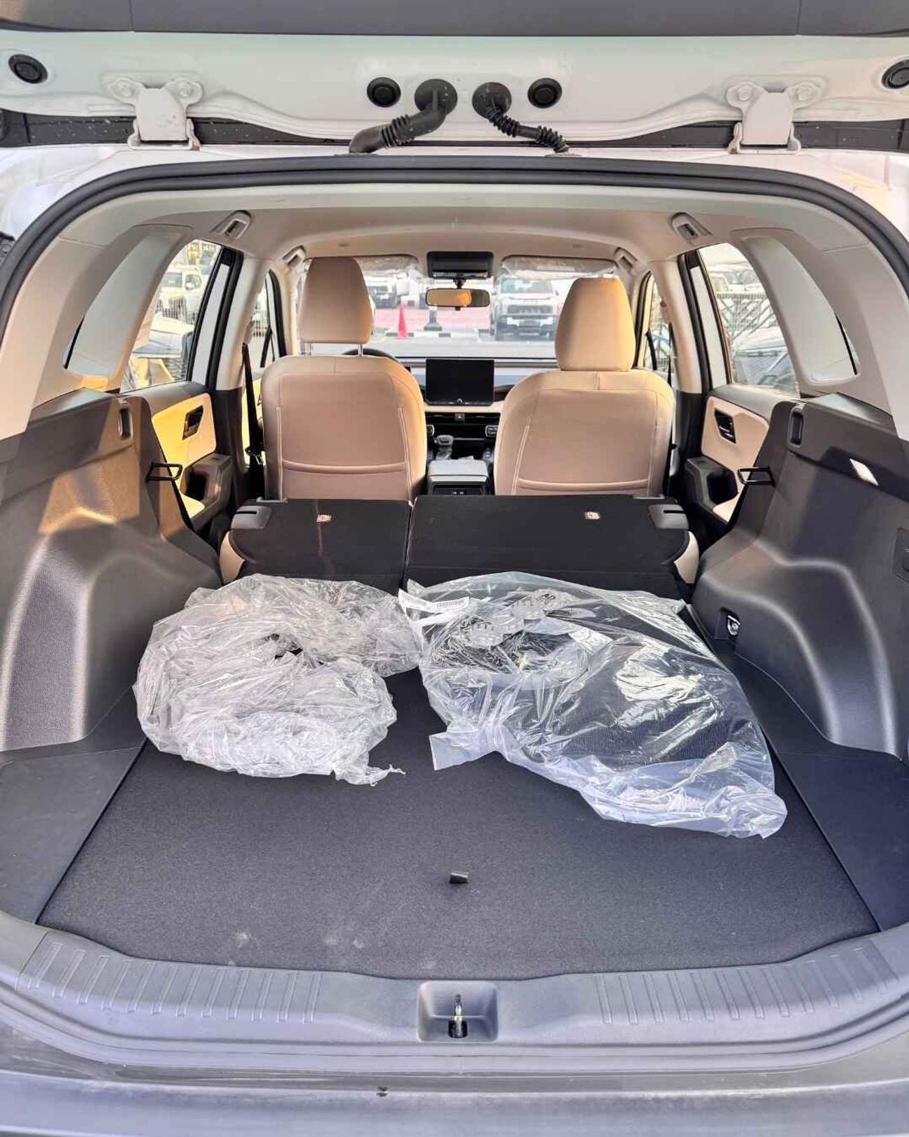 تويوتا راف ٤ XLE 2.0L AWD 2026 MODEL | GCC Specs | Brand New