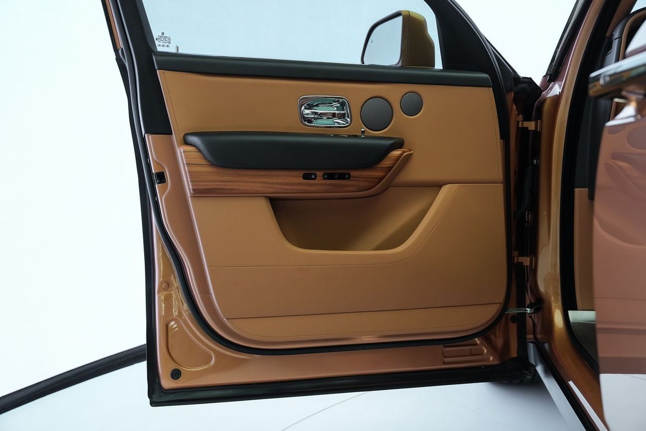 رولز رويس كولينان Rolls Royce Cullinan