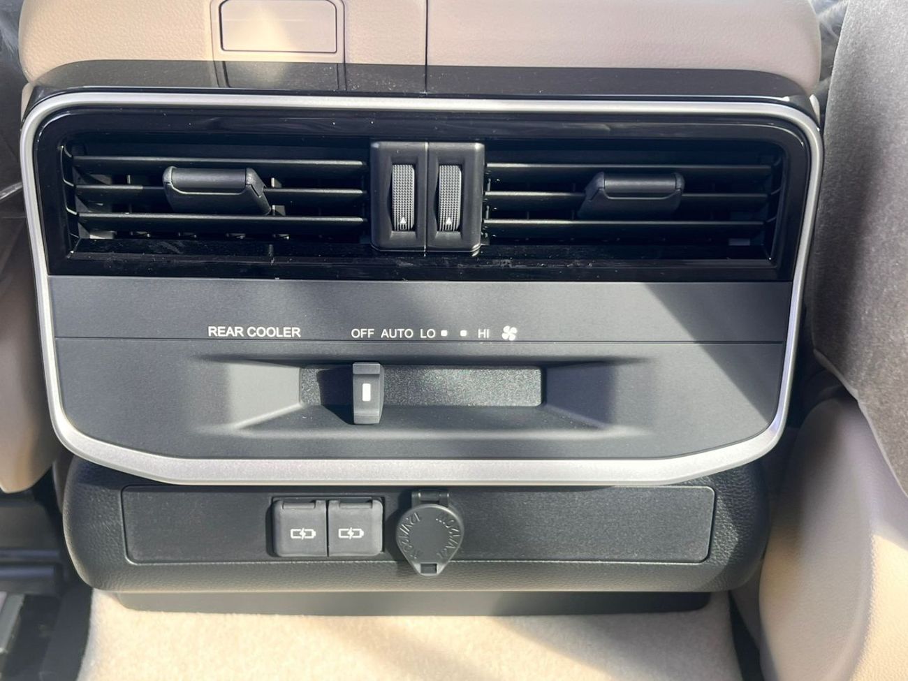 Toyota Land Cruiser GXR2 3.3L