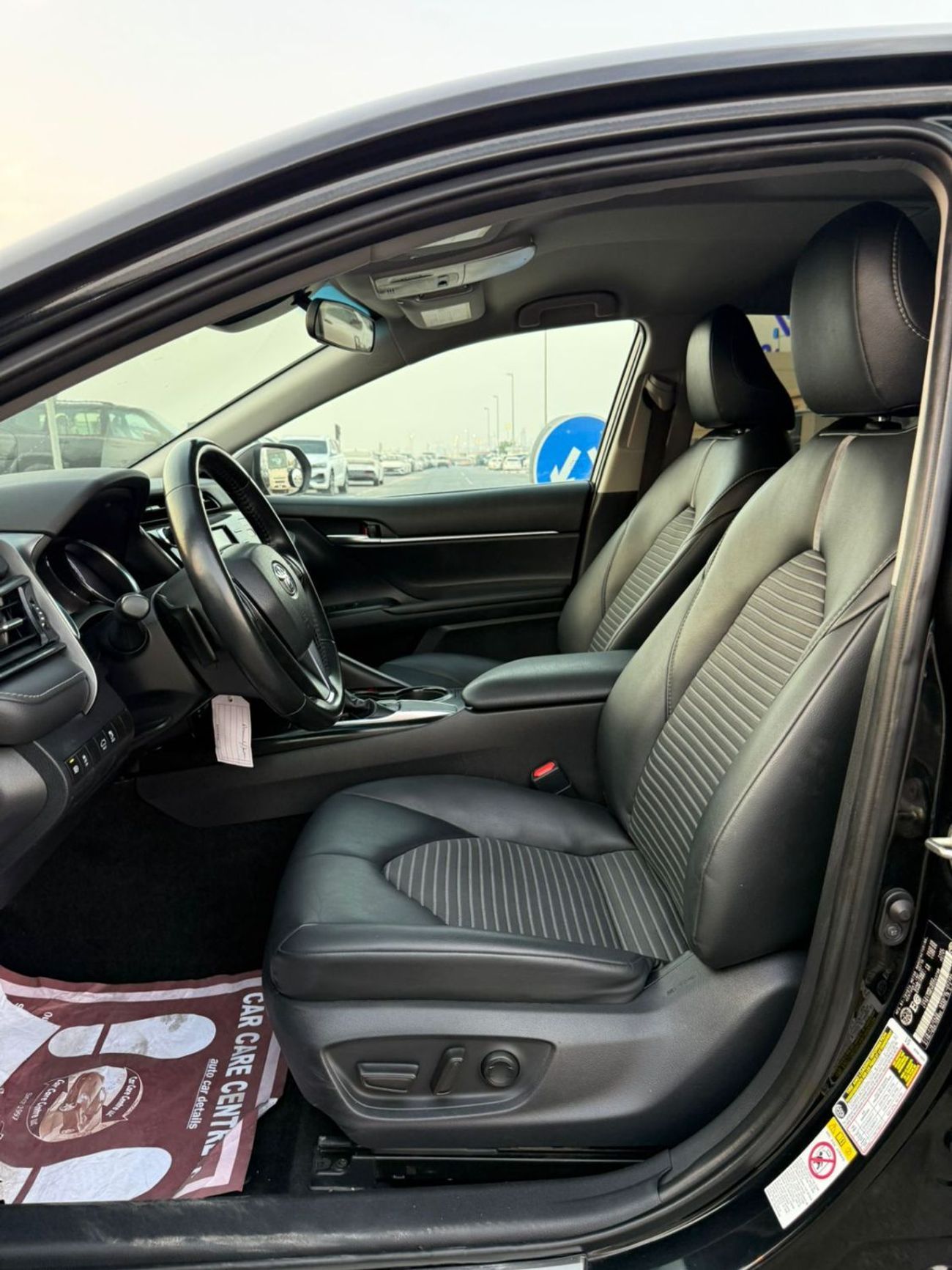 تويوتا كامري SE 2.5L (181 HP)