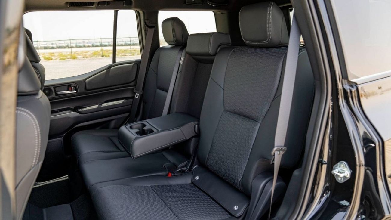 تويوتا برادو TOYOTA PRADO 250 LUXURY  2.8D AT MY2025 – BLACK