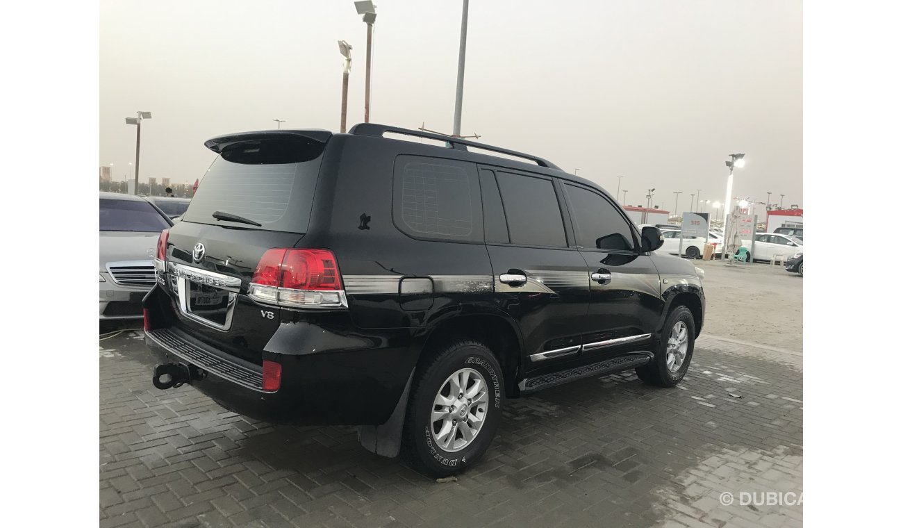 Toyota Land Cruiser ‏تيوتا لاندكروزر موديل 2010 بحالة ممتازة V8رقم1