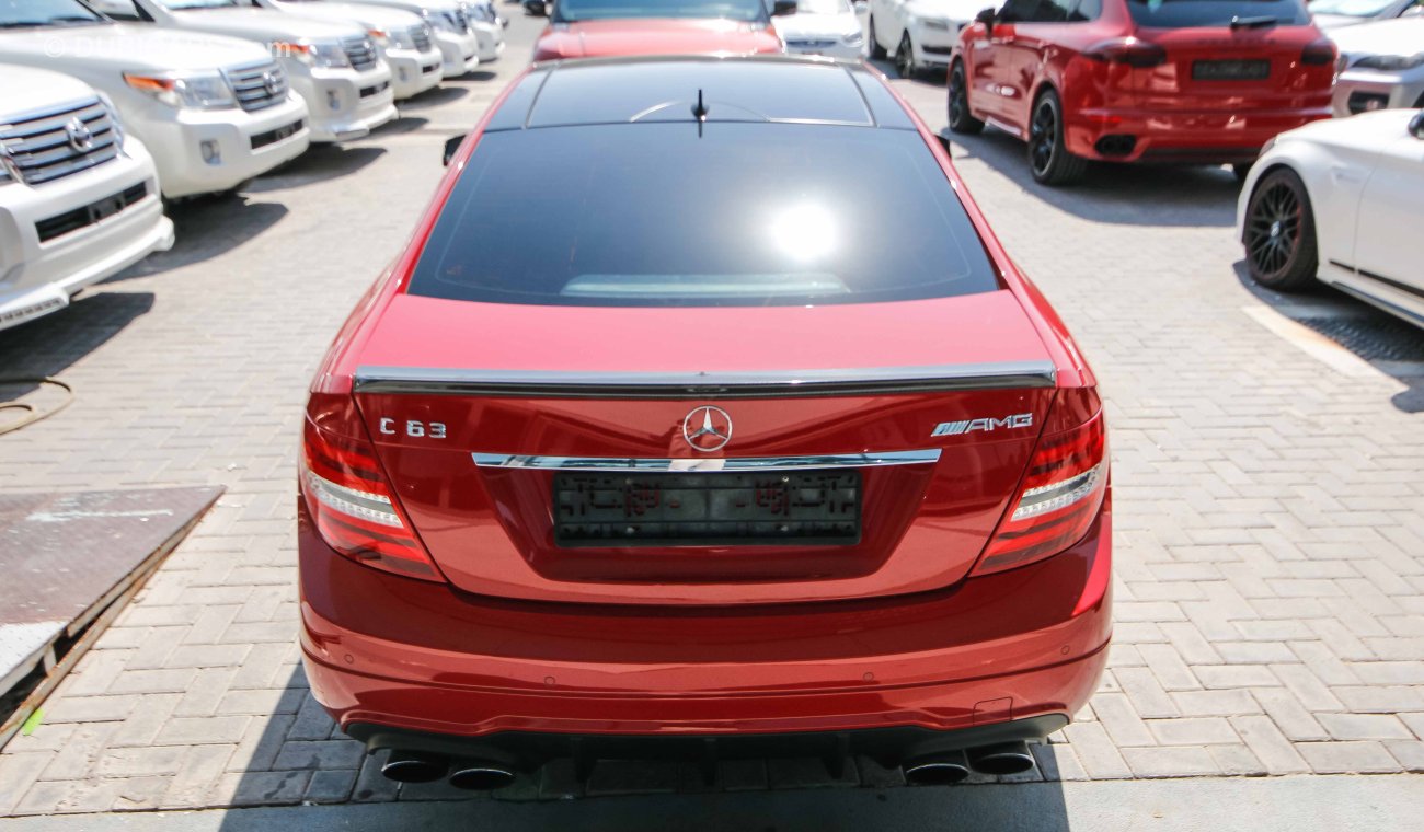 Mercedes-Benz C 63 Coupe