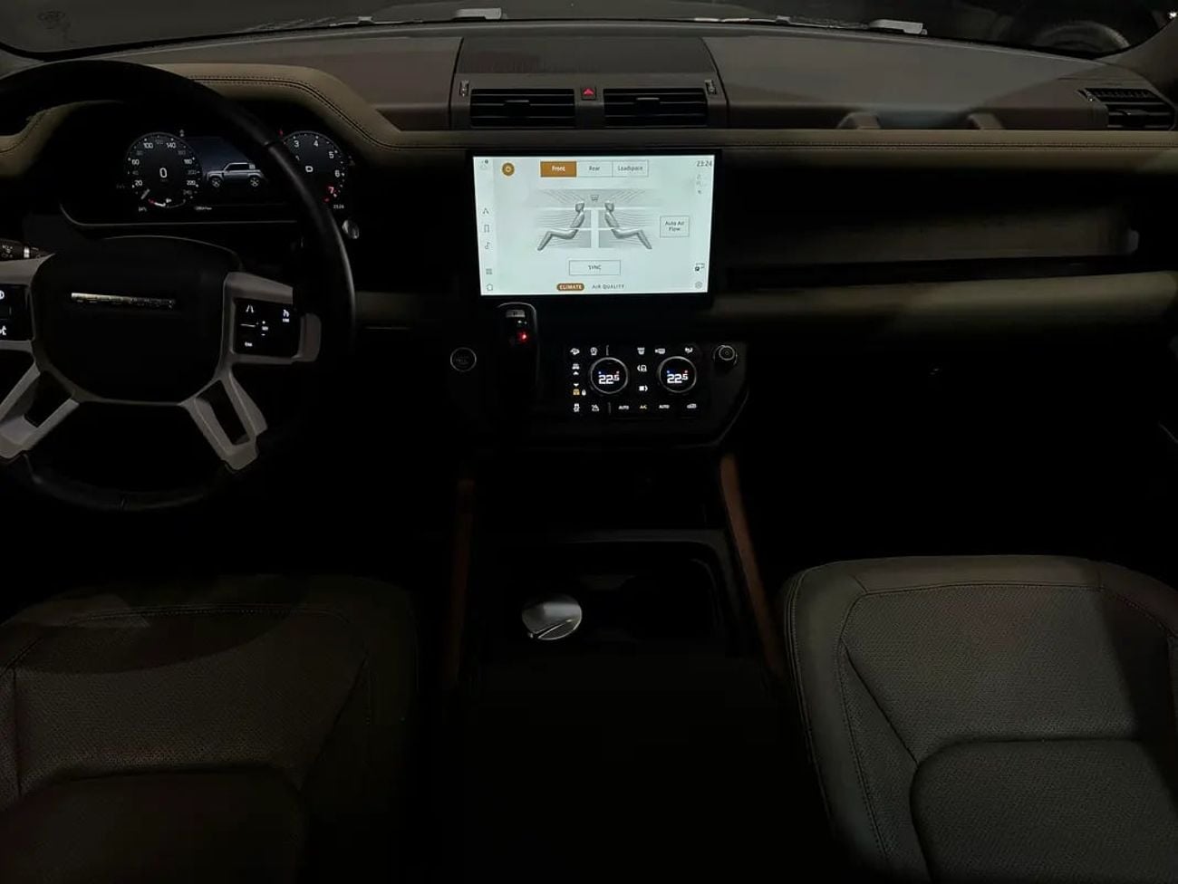 Land Rover Defender 5,259 P.M | 0% Downpayment | 110 | ONE OWNER | AGENCY WARRANTY AND SERVICE CONTRACT