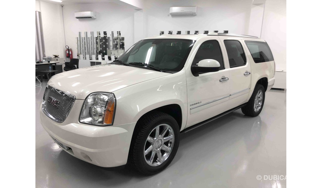 GMC Yukon SUPER CLEAN DENALI XL ORIGINAL PAINT AND NEW TIERS, ONLY 33000 KM FSH BY AGENCY