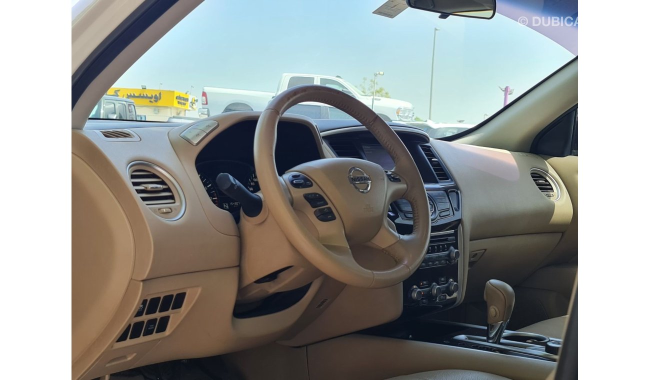 Nissan Pathfinder S 4WD 2015 GCC Perfect Condition