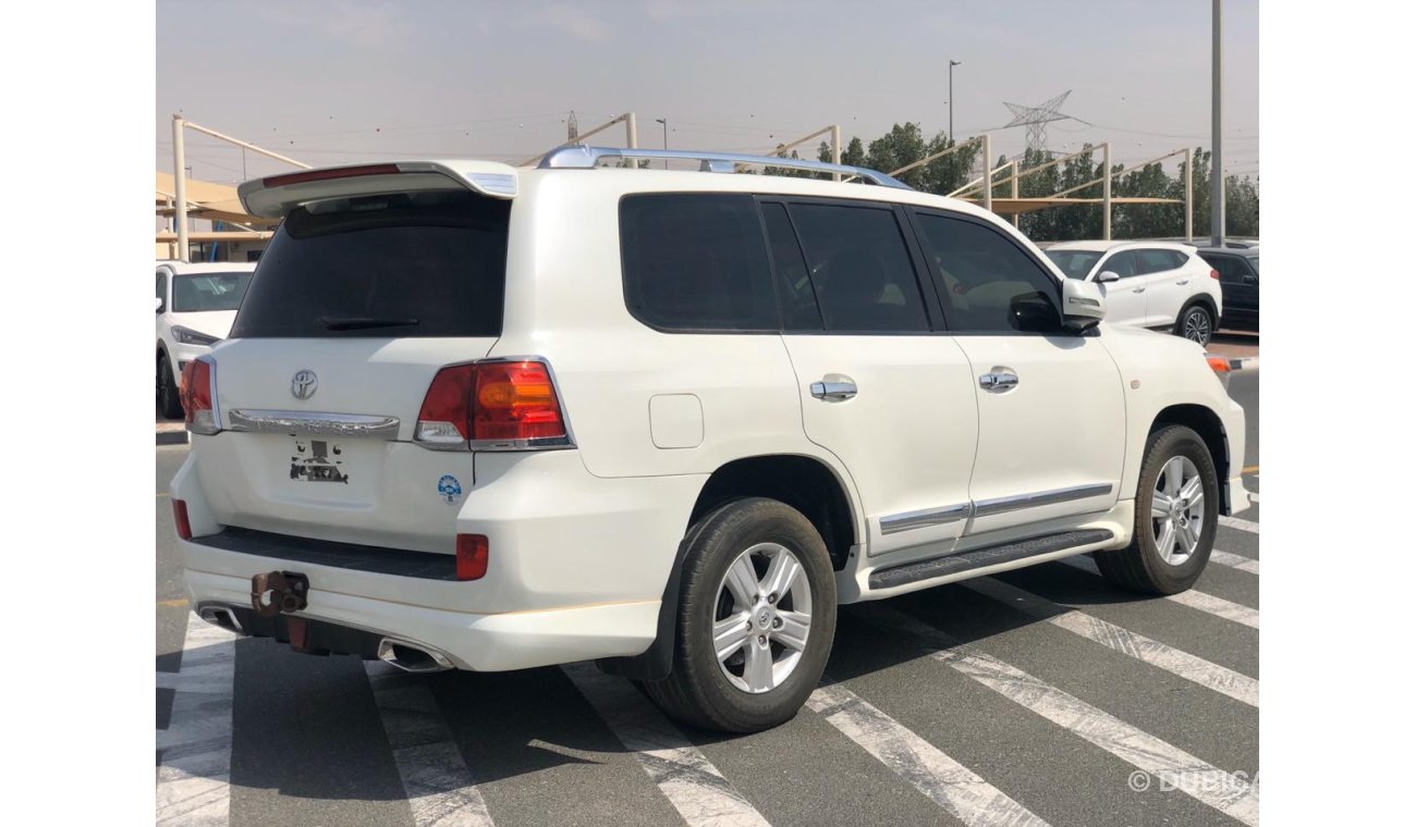 Toyota Land Cruiser DVD-REAR, CAMERA, ALLOY RIMS, LEATHER SEATS, ROOF RAILS, FOG LIGHTS, PUSH START, CODE-31074