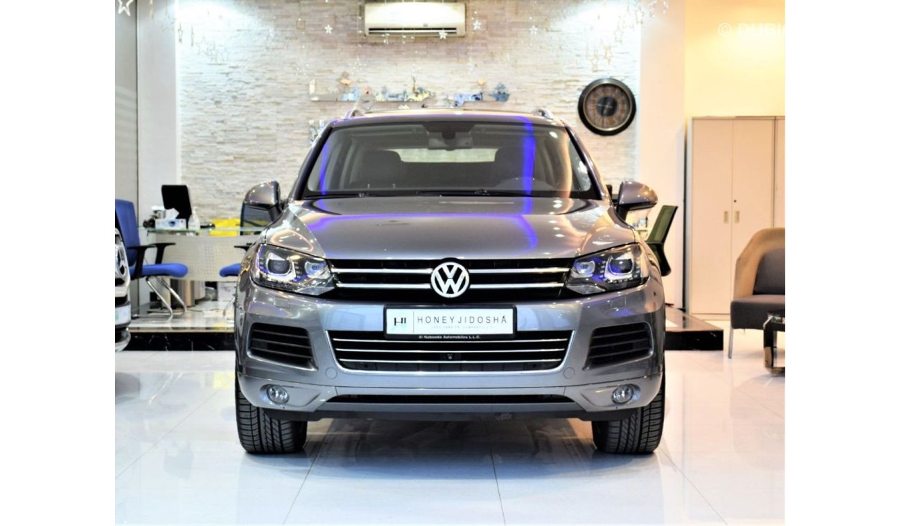 فولكس واجن طوارق ( FULL OPTION ) FULL SERVICE HISTORY Volkswagen Touareg 2015 Model!! in Grey Color! GCC Specs