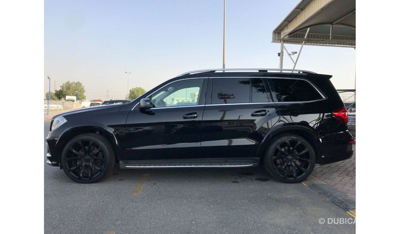 Mercedes-Benz GL 550